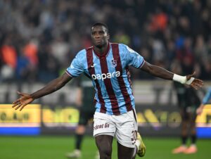 Trabzonspor coach points fat finger at Onuachu despite topping Turkey league scorer’s chart