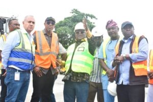 Umahi fumes over Obi’s use of bad roads for campaign